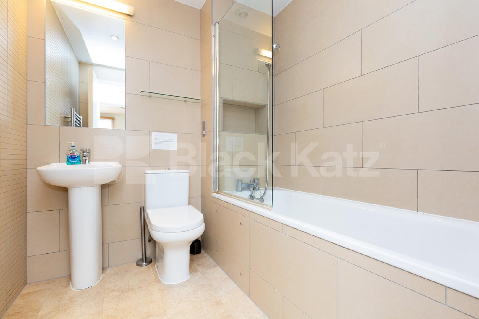 			4 Bedroom, 1 bath, 1 reception Apartment			 BYNG PLACE WC1E, RUSSELL SQUARE - EUSTON - FITZROVIA 