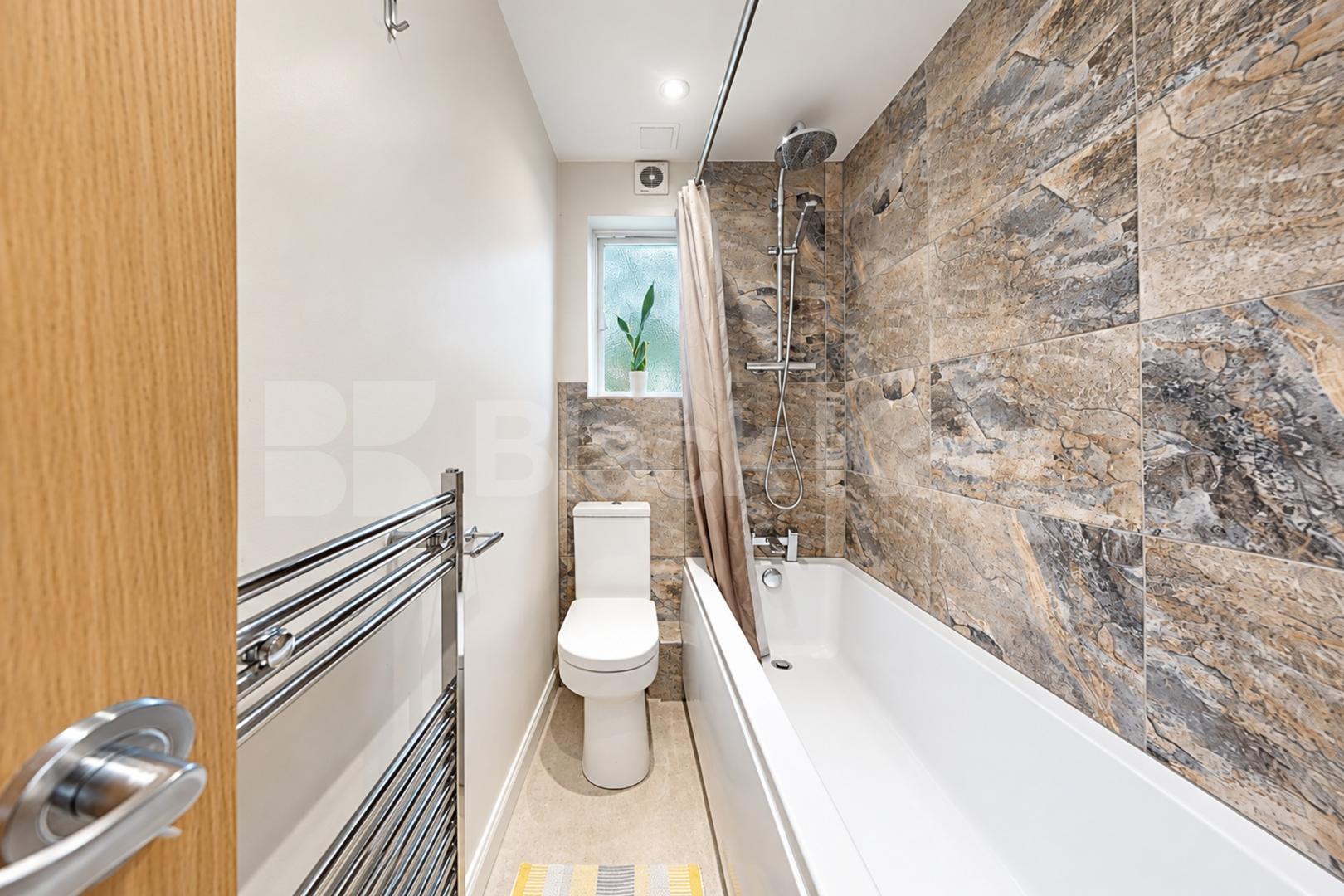 Flooded with natural light & boasting size, quality & location  Grafton Square, Clapham 