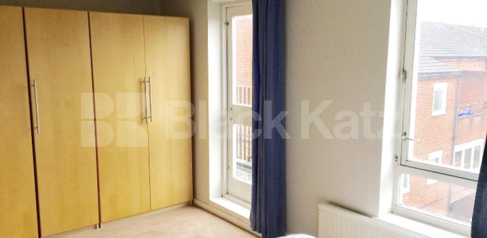 			2 Bedroom, 1 bath, 1 reception Flat			 Ollgar Close, SHEPHERDS BUSH