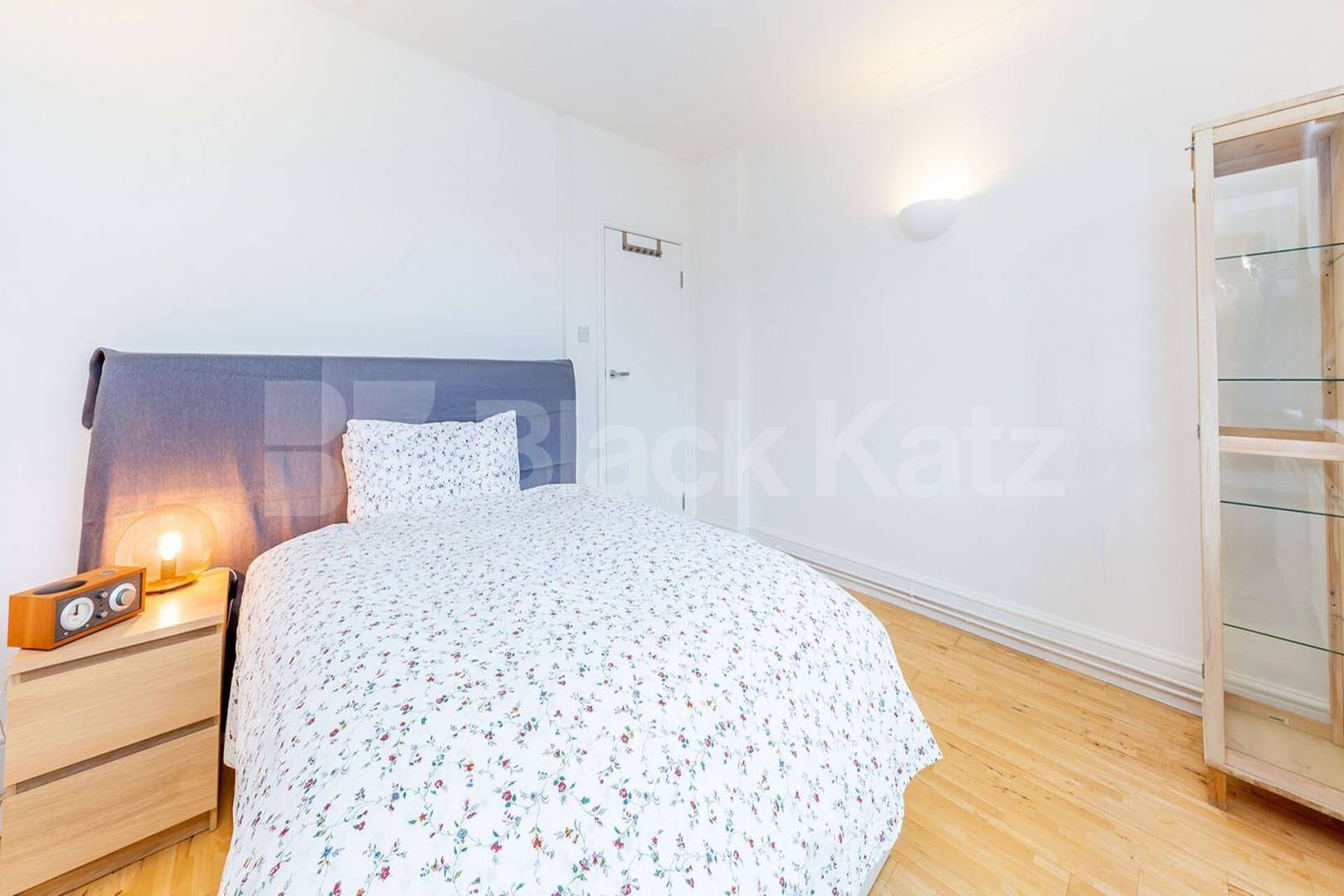 Inclusive of Council Tax, Water and Gas stunning split level 2 ded Montenotte Road, Crouch End / Highgate