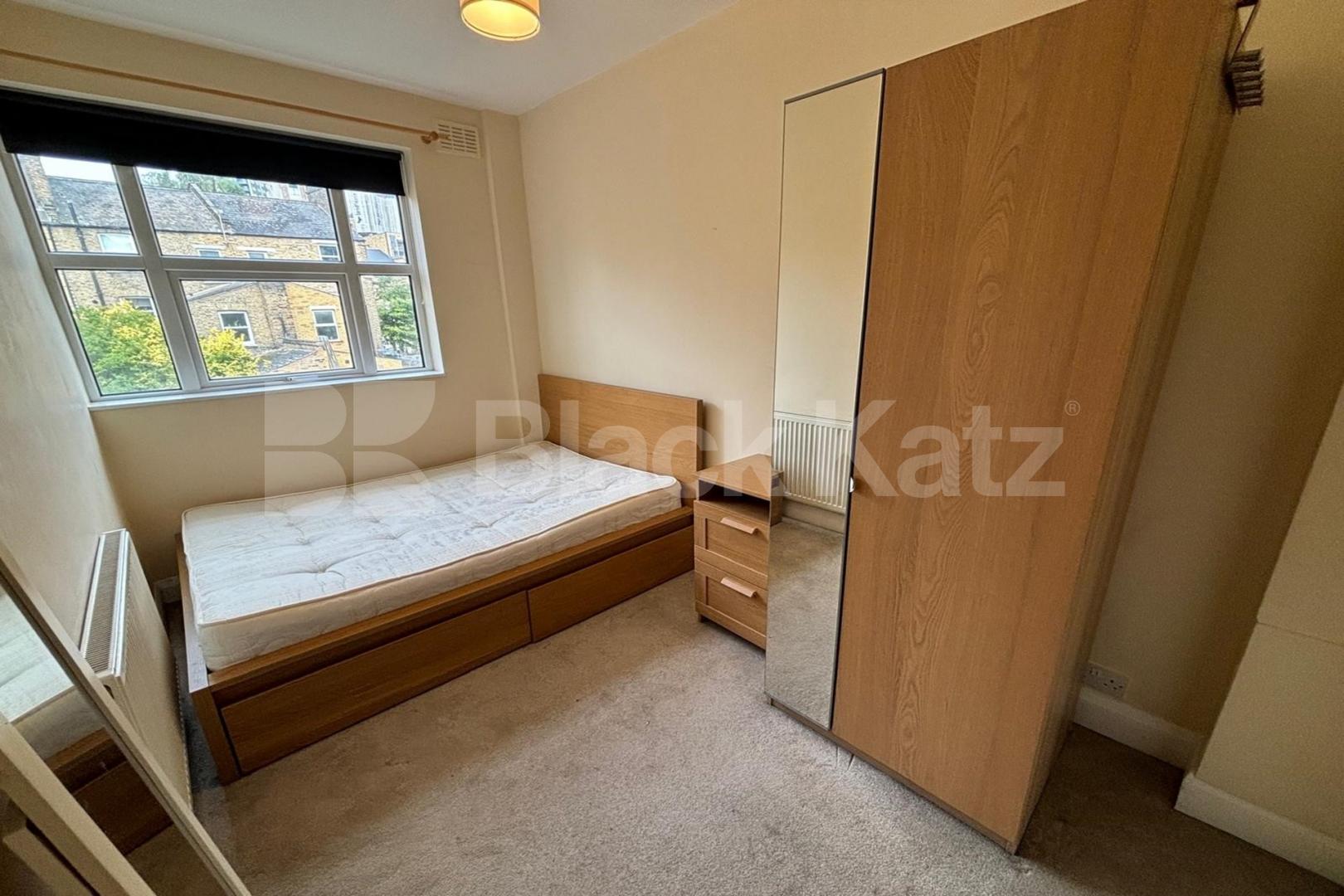 Offering 1235 Sq.Ft.of living space with charming garden & extra study room Charleston street , Elephant and Castle