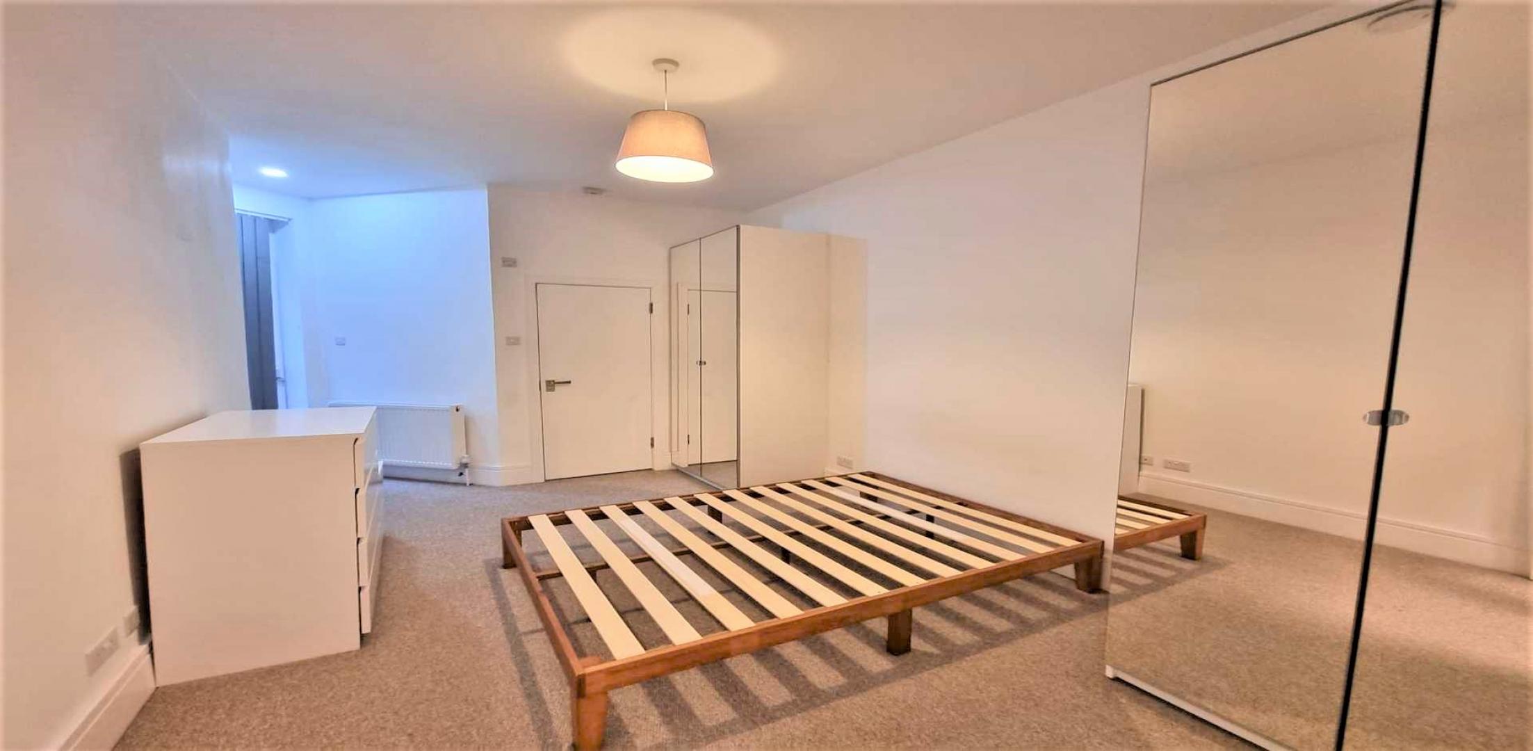 			1 Bedroom, 1 bath, 1 reception Apartment			 Glenloch Road , BELSIZE PARK