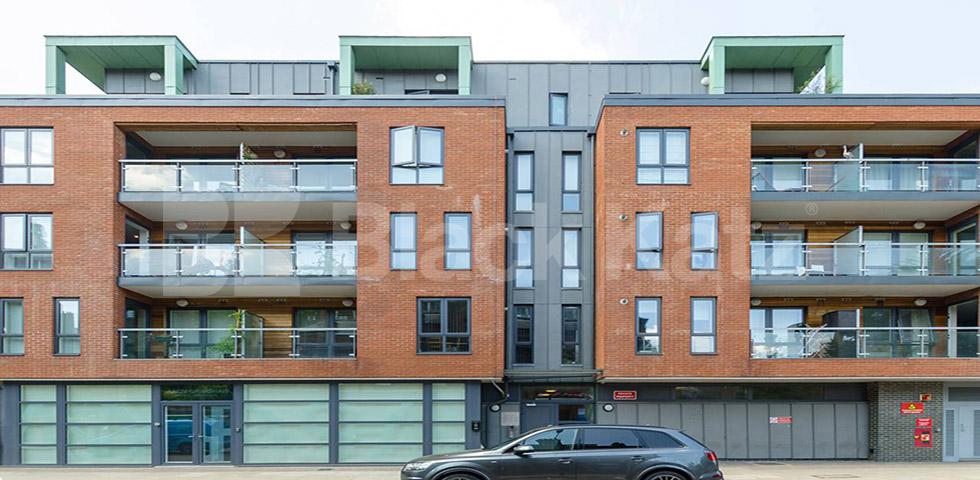 Luxury 3 bed 2 bath within a private modern development mins to UCL & Euston Drummond Street, Camden / Euston