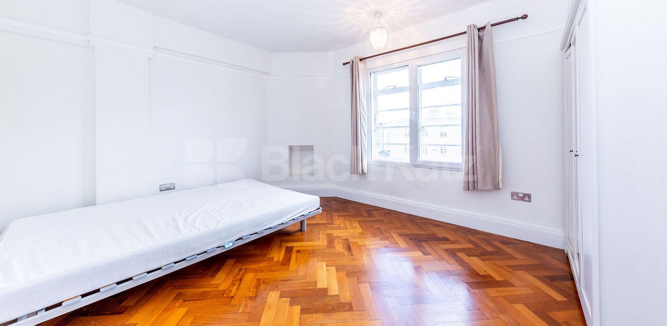 			New Instruction!, 3 Bedroom, 1 bath, 1 reception Flat			 Broadway House, The Broadway N8, Crouch End