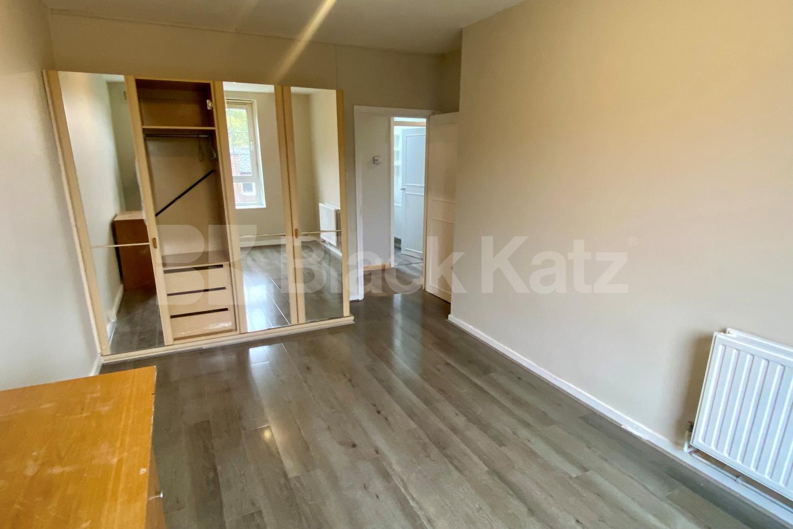 			2 Bedroom, 1 bath, 1 reception Apartment			 Tabard Street, London Bridge