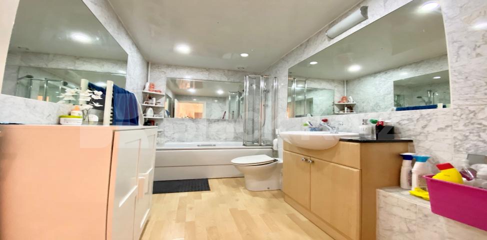 			LET , 3 Bedroom, 1 bath, 1 reception Apartment			 The Aspect, Deverell Street , London Bridge/ Borough 