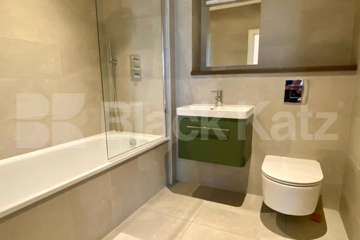 110m2 of living & entertaining space & stunning views of the cityscape   Ceramic Building, Newington Causeway, Elephant and Castle