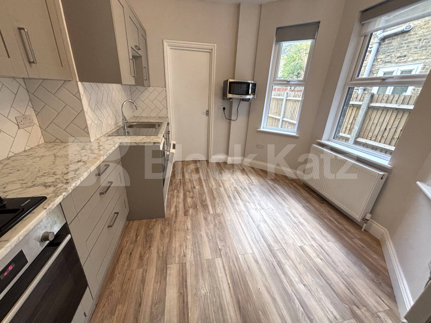 Newly refurbished spacious ground floor period conversion  Trundleys Road , Surrey Quays 