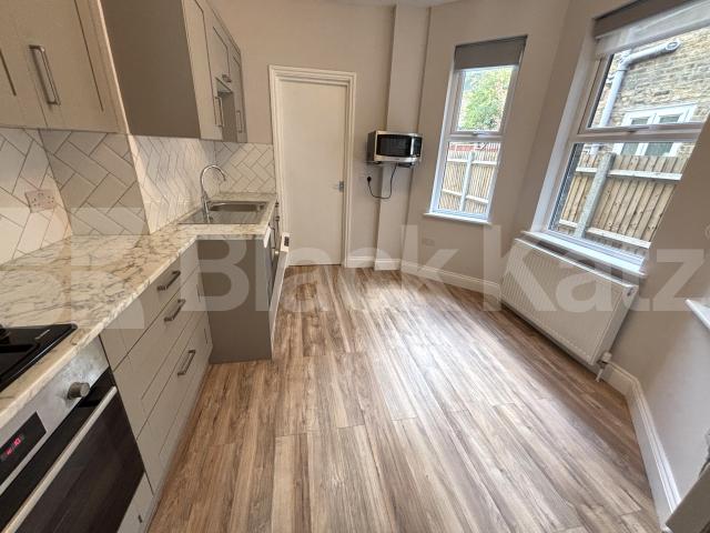 Newly refurbished spacious ground floor period conversion  Trundleys Road , Surrey Quays 