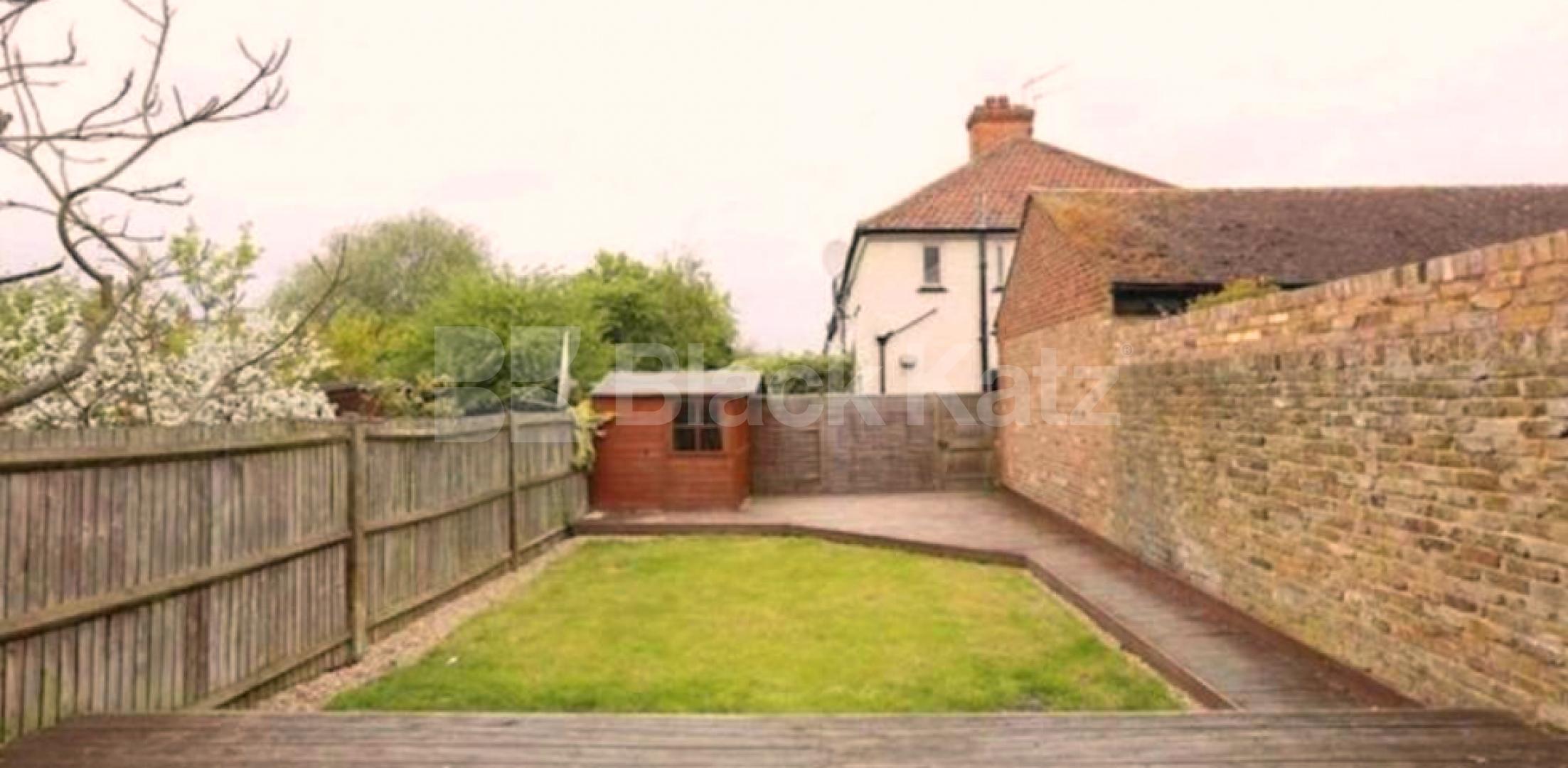 			NEW INSTRUCTION, 4 Bedroom, 1 bath, 1 reception House			 Northfields Road, Acton