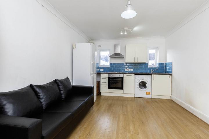 			1 Bedroom,  bath, 1 reception 			 High Road, Dollis Hill