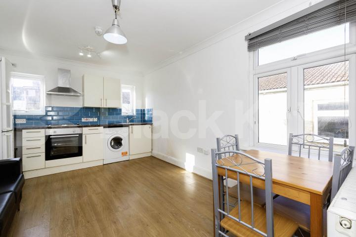 			1 Bedroom, 1 bath, 1 reception 			 High Road, London, NW10,  London