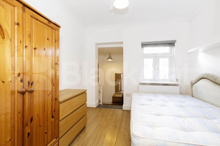 			1 Bedroom, 1 bath, 1 reception 			 High Road, London, NW10,  London