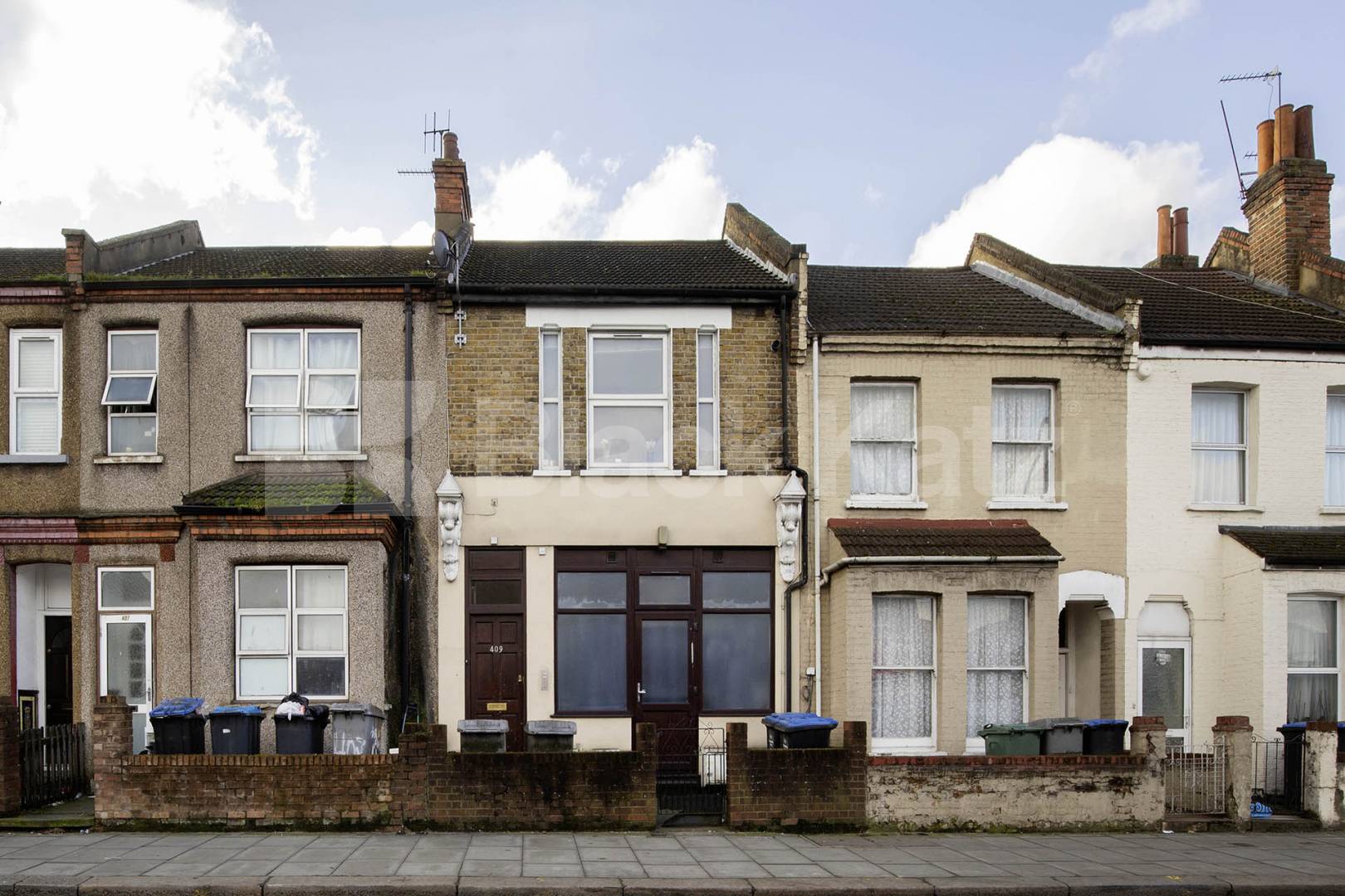 			1 Bedroom, 1 bath, 1 reception 			 High Road, London, NW10,  London