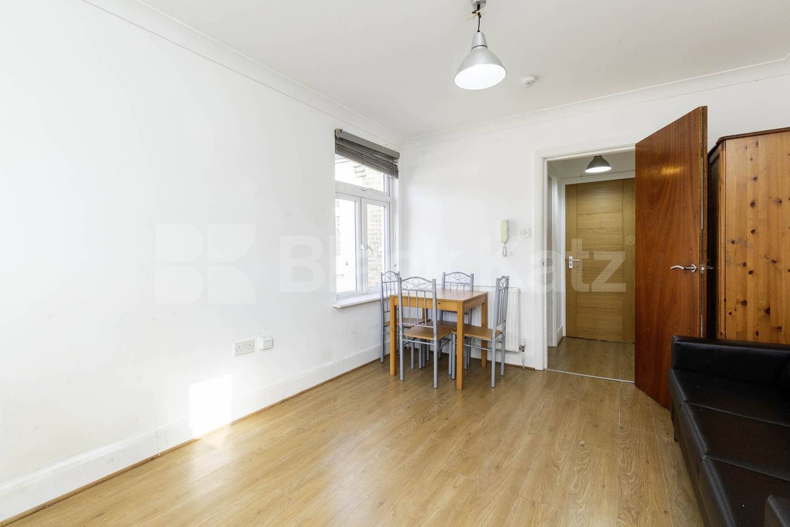 			1 Bedroom, 1 bath, 1 reception 			 High Road, London, NW10,  London