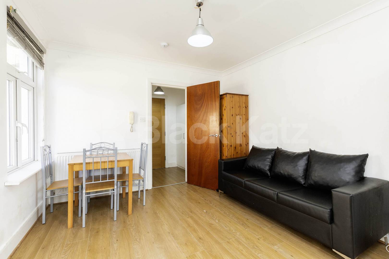 			1 Bedroom, 1 bath, 1 reception 			 High Road, London, NW10,  London