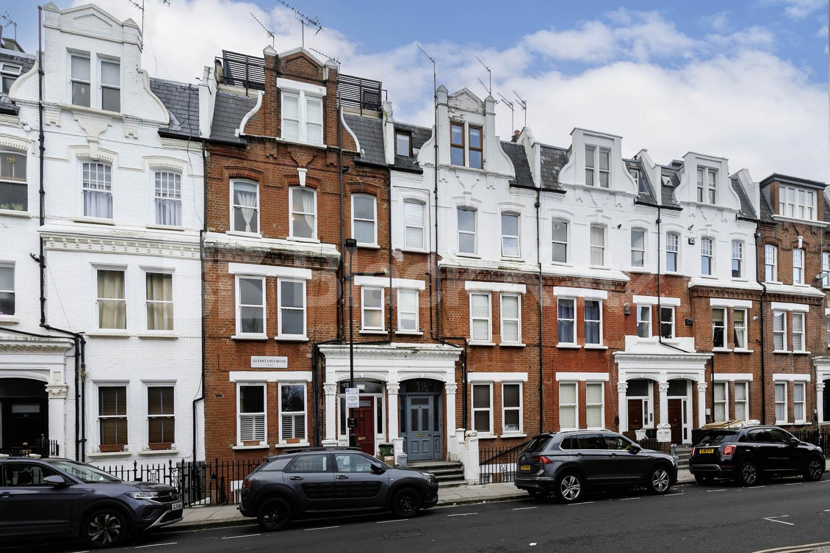 			2 Bedroom, 1 bath, 1 reception 			 Gledstanes Road,  London  W14