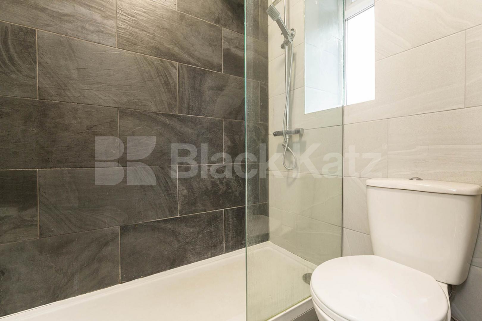 Located in the heart of Shoreditch a modern 2 bedroom flat  Bevenden Street, Old Street 