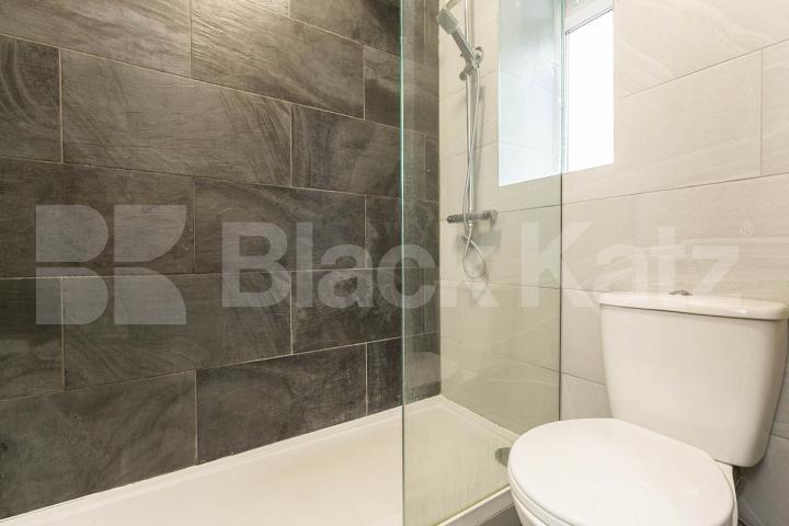 Located in the heart of Shoreditch a modern 2 bedroom flat  Bevenden Street, Old Street 