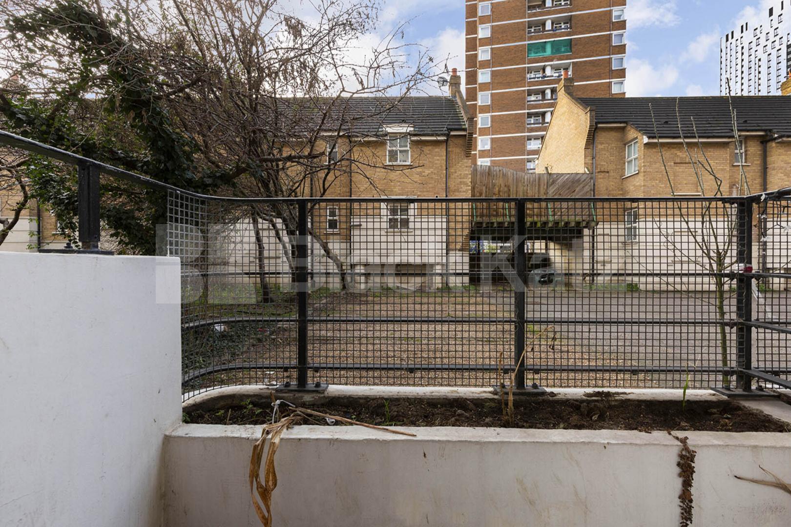 Located in the heart of Shoreditch a modern 2 bedroom flat  Bevenden Street, Old Street 