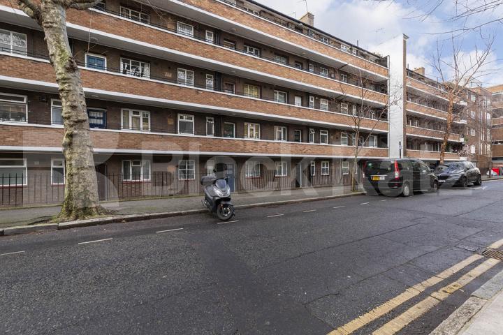 Located in the heart of Shoreditch a modern 2 bedroom flat  Bevenden Street, Old Street 