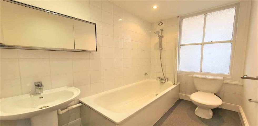 			1 Bedroom, 1 bath, 1 reception Flat			 St Gabriels Road, WILLESDEN GREEN