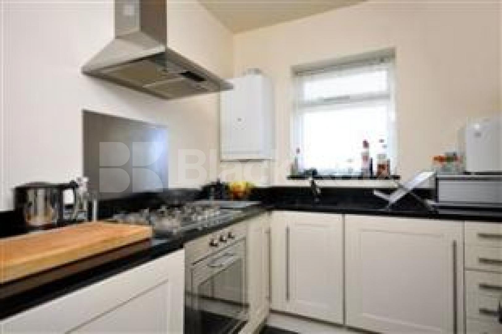 			Fantastic finish and great location , 2 Bedroom, 1 bath, 1 reception Serviced Apartments			 Crescent Road, CROUCH END