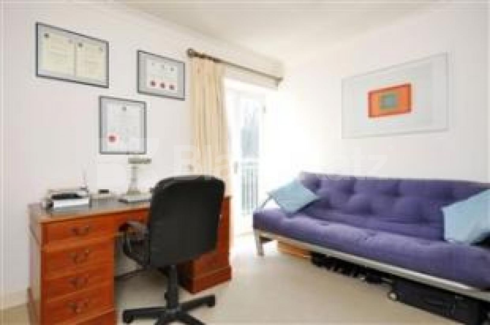 			Fantastic finish and great location , 2 Bedroom, 1 bath, 1 reception Serviced Apartments			 Crescent Road, CROUCH END