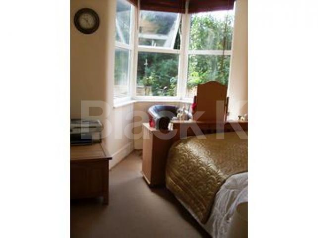 			2 Bedroom, 1 bath, 1 reception Ground Floor Flat			 Falkland Road, Haringey Ladder