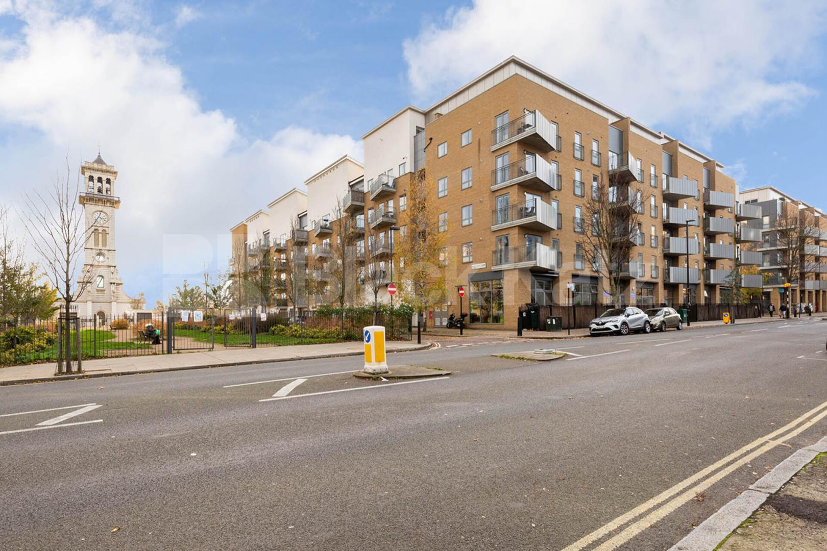 Brilliantly located 1 bedroom apartment with private balcony  New Clocktower Place , Caledonian Road 