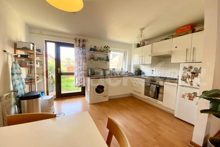 New build house with further study room & private garden  St. James's Road , Bermondsey