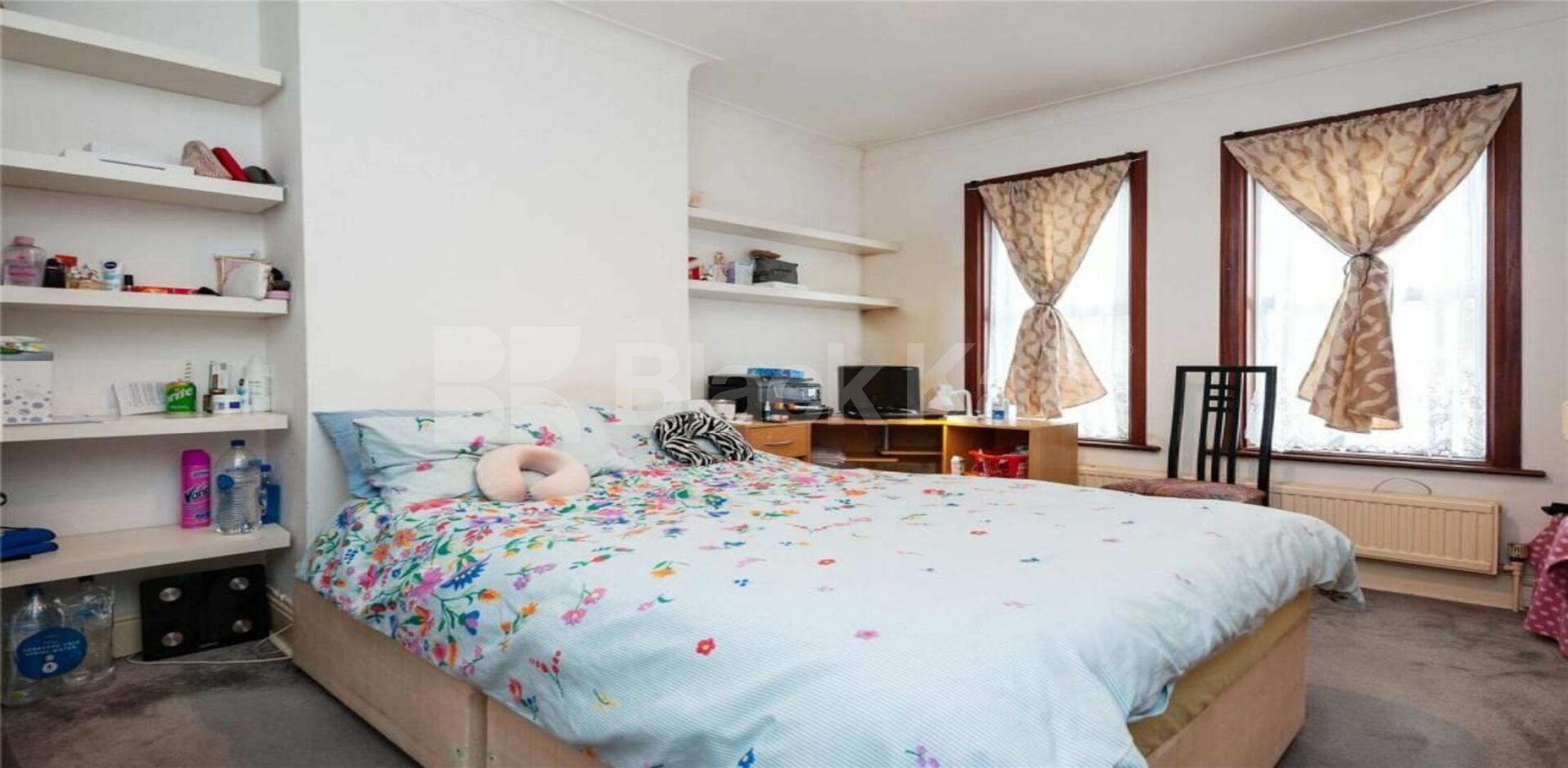 			GOOD FOR 2 SHARERS OR FAMILY, 3 Bedroom, 1 bath, 1 reception Apartment			 Chewton Road, Walthamstow