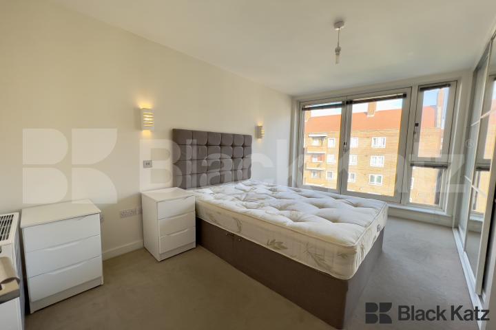 Luxury, generous apartment moments from Brick Lane  Cityscape Apartments, Spitafields