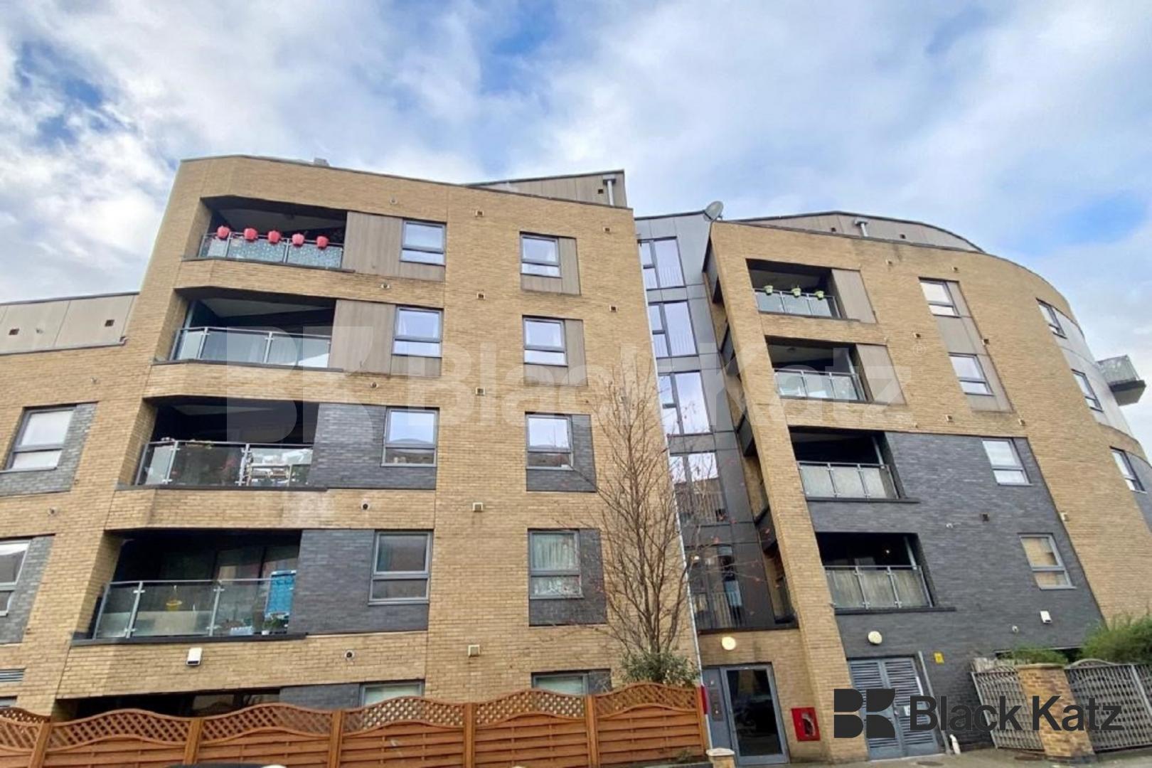 Flooded with natural light with private balcony & gorgeous views  Avonley Road , New Cross Gate / Peckham 