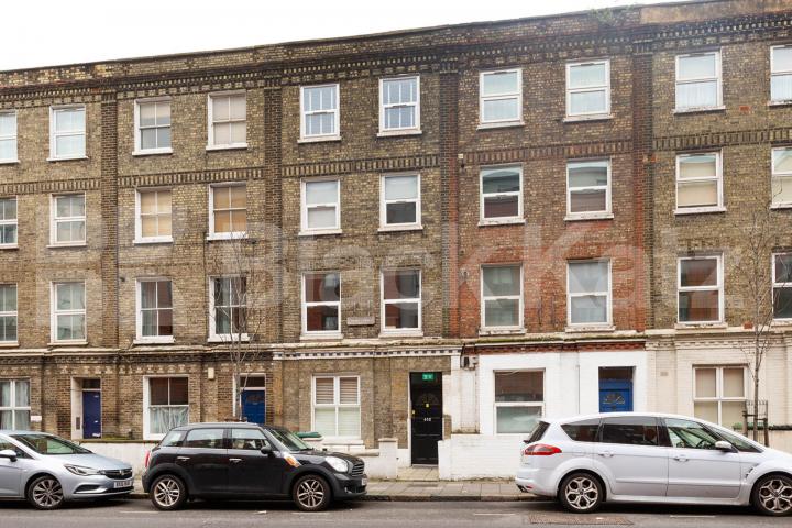 Generous sized 2 bedroom located within walking distance to underground Station  Caledonian Road, Caledonian road / Holloway