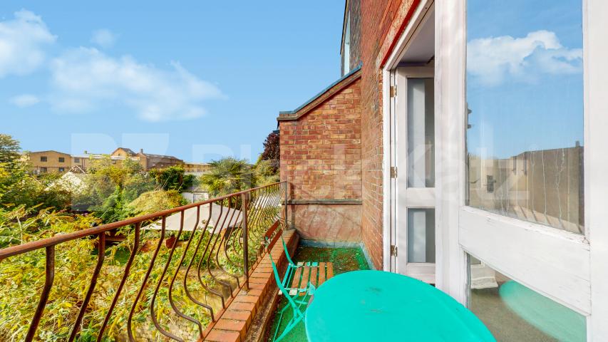 			3 Bedroom, 1 bath, 1 reception 			 Harvist Road, London, NW6,  London