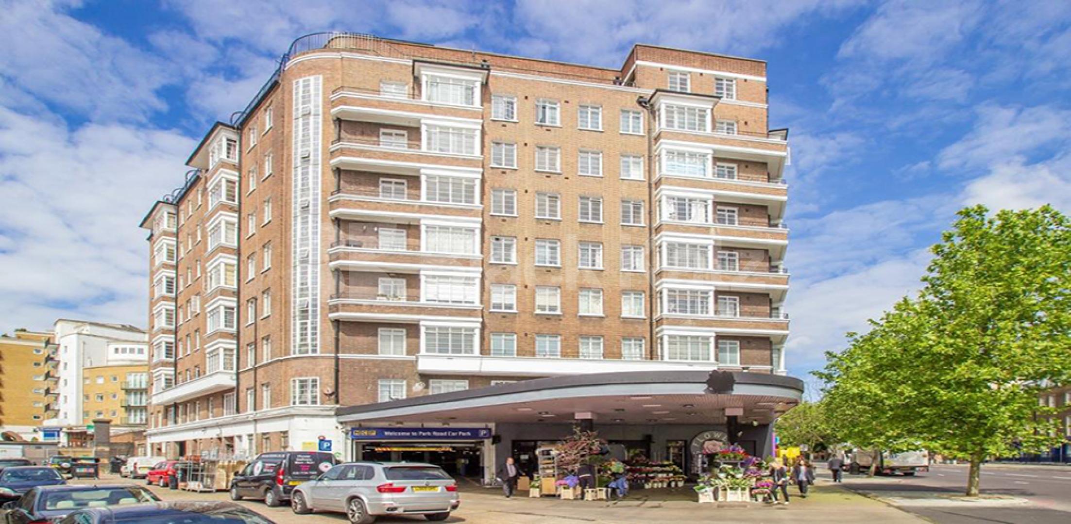 			NEW INSTRUCTION!, Studio Apartment, 1 bath, 1 reception Flat			 Park Road, BAKER STREET