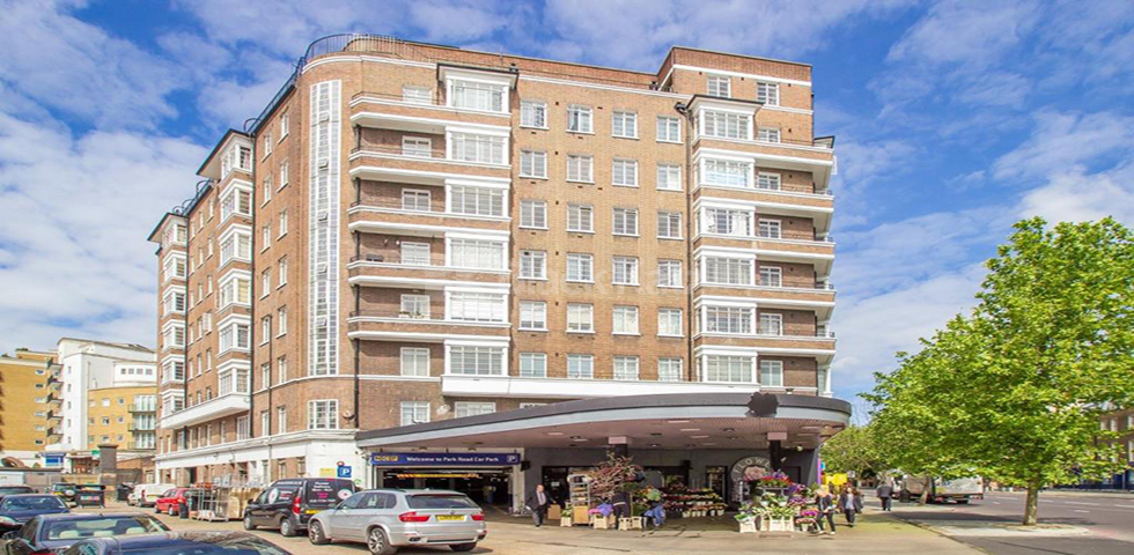 			NEW INSTRUCTION!, Studio Apartment, 1 bath, 1 reception Flat			 Park Road, BAKER STREET NW1