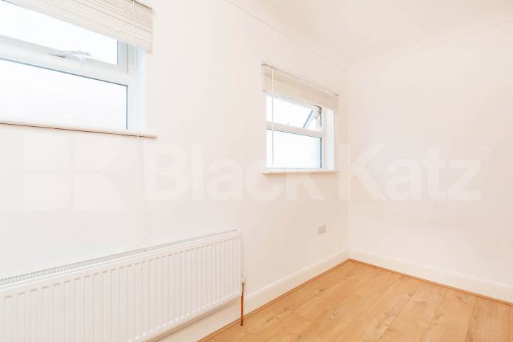 We are pleased to present this modern two double bedroom apartment that has been finished to a luxury standard Park Chase, Wembley, HA9,  Wembley