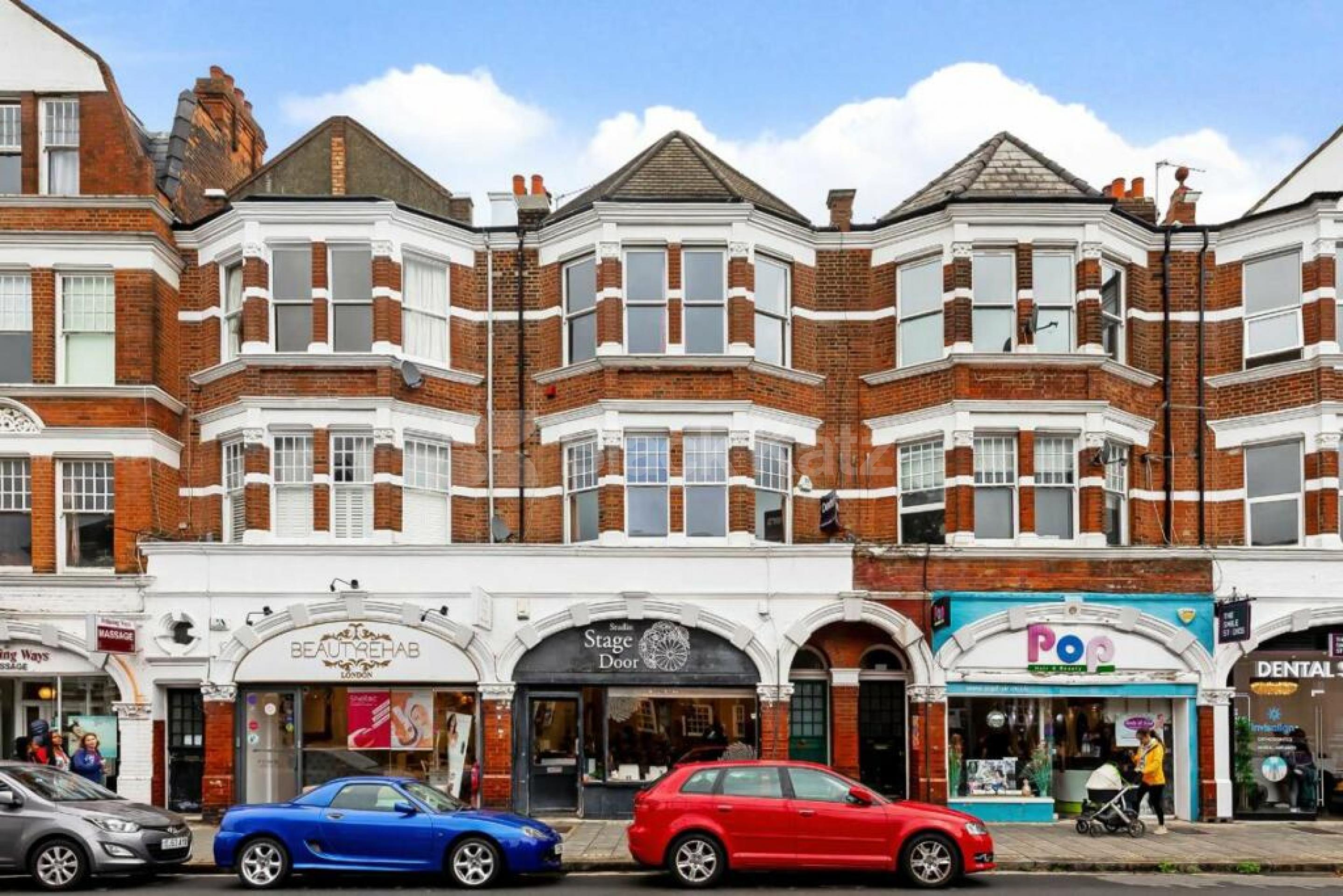 			2 Bedroom, 1 bath, 1 reception Flat			 Fortis Green Road, Muswell Hill N10