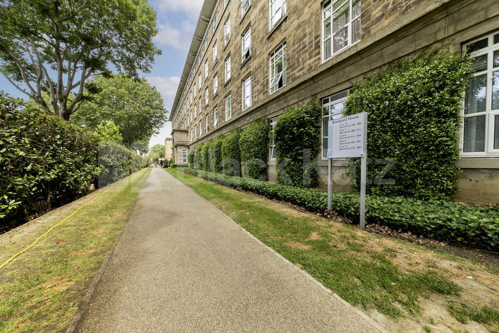 A well-presented two-bedroom, one-bathroom apartment situated in the sought-after Bromyard House development, W3.Offered part furnished and available from July, this spacious apartment features two generous double bedrooms, a modern bathroom, and a l Bromyard Avenue, London, W3 (Inclusive of Water),  Bromyard House Bromyard Avenue