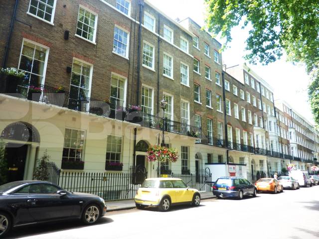 Stunning studio set in a period conversion in the heart of Marylebone  Montague Square, Marylebone