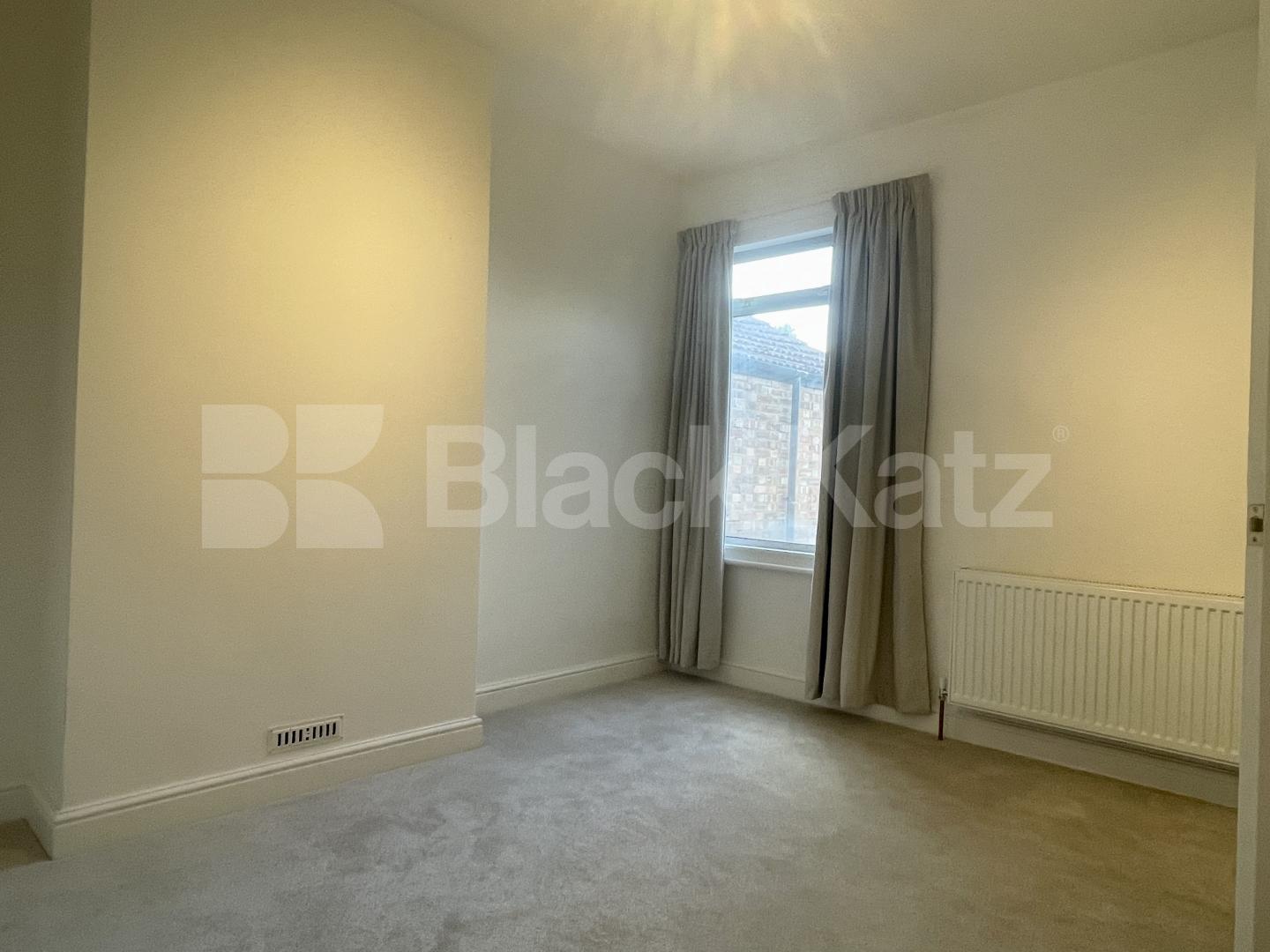 Fantastic newly refurbished 4 bed with garden mins to shops and tube to Euston Bruce Grove, Watford