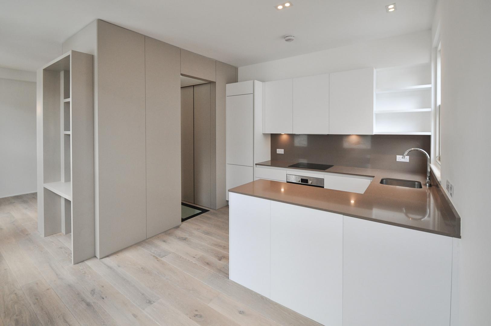 			STUNNING MEWS HOUSE, 2 Bedroom, 1 bath, 1 reception Mews House			 Blackstock Mews, FINSBURY PARK-HIGHBURY