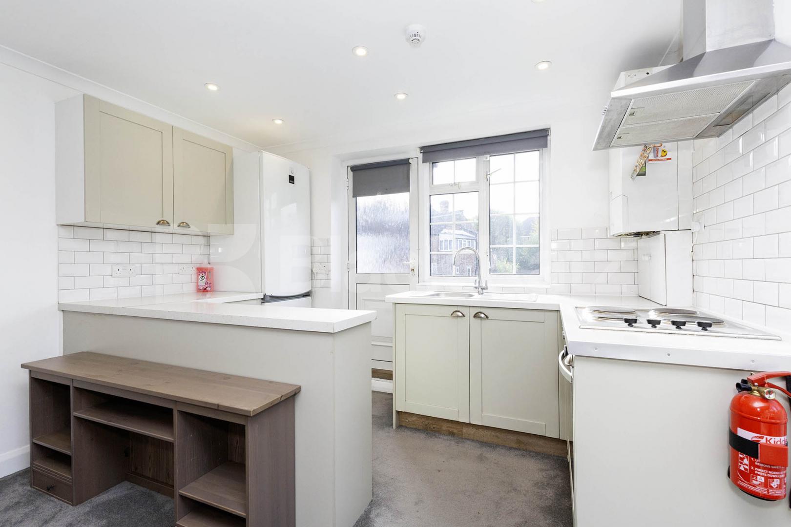 Private Garden / Available Now Stanley Gardens, London, NW2,  London