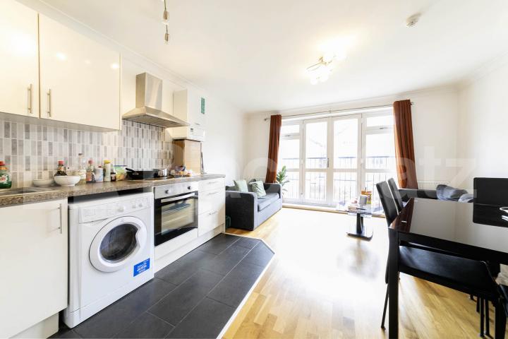 This beautifully presented one bedroom apartment is set on first floor of charming modern development located stone throw away from all the trendy bars, restaurants and shops of Willesden Green Heathfield Park, Lotus House, NW2,  Lotus House