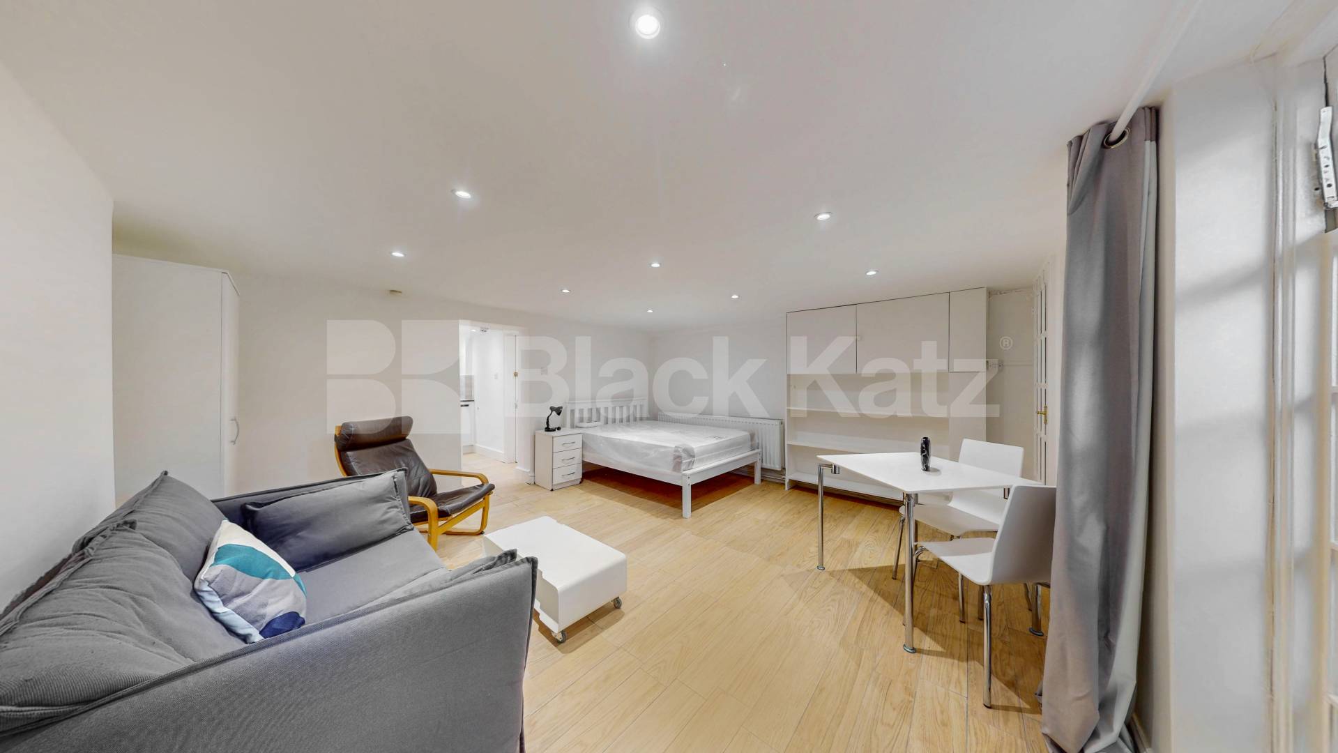 Modern Studio walking distance to Marylebone Tube & Regents Park  Harewood Avenue, Marylebone
