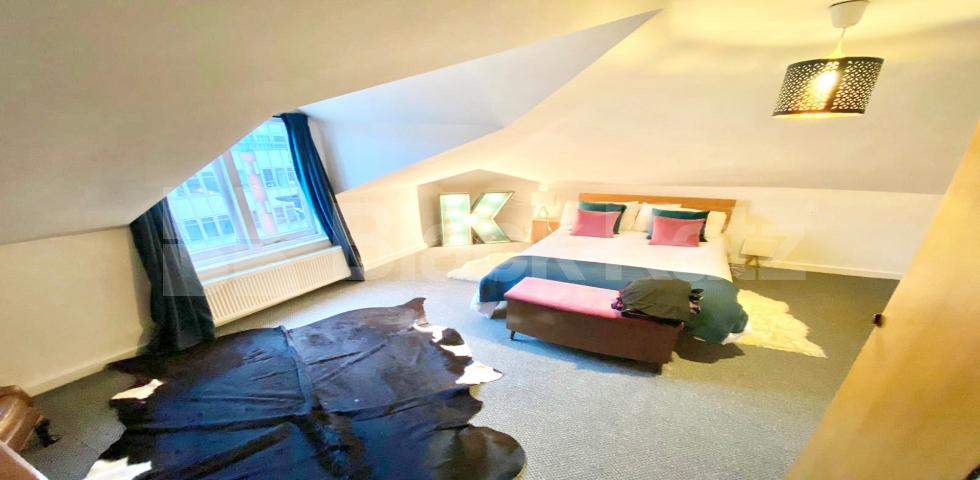 			2 Bedroom, 1 bath, 1 reception Flat			 The Broadway, Crouch End