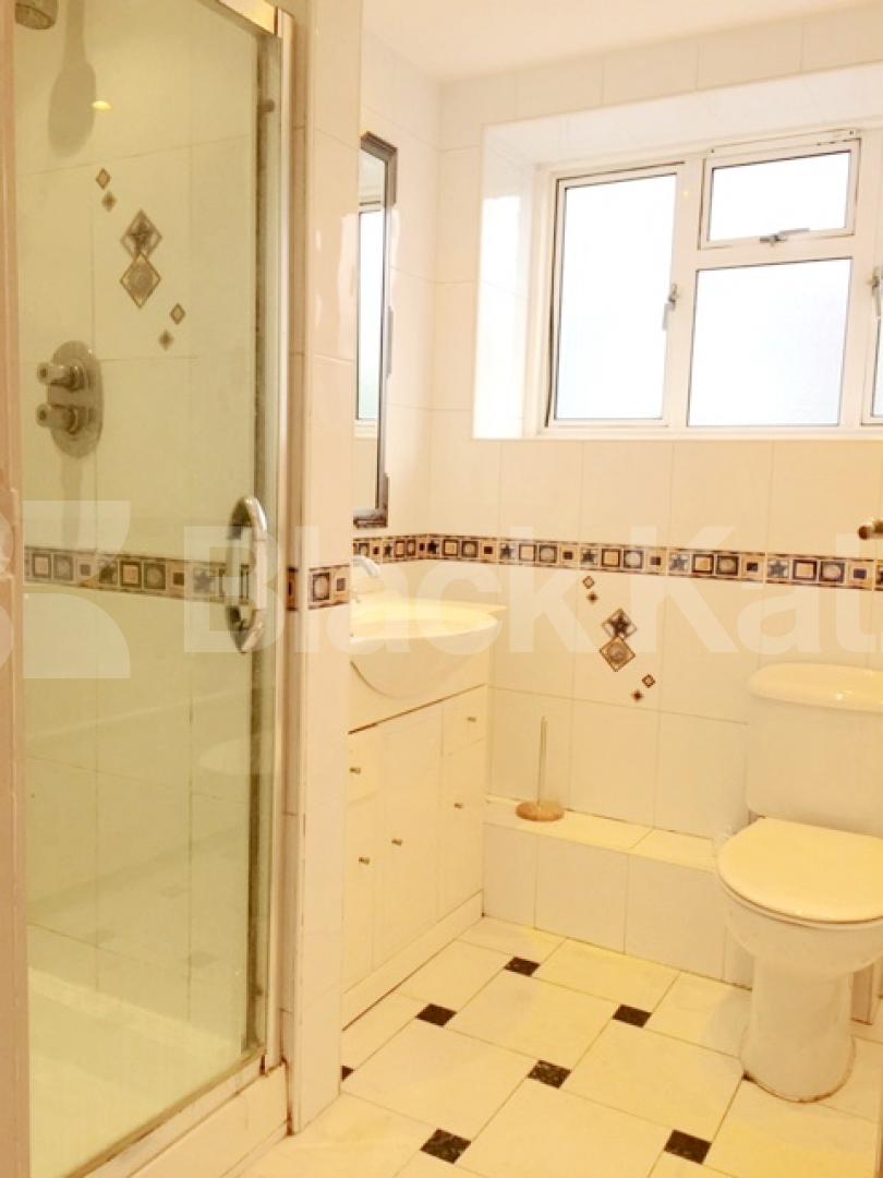 			NEW INSTRUCTION, 2 Bedroom, 1 bath, 1 reception Flat			 Saint Albans Avenue, CHISWICK