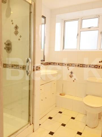 			NEW INSTRUCTION, 2 Bedroom, 1 bath, 1 reception Flat			 Saint Albans Avenue, CHISWICK